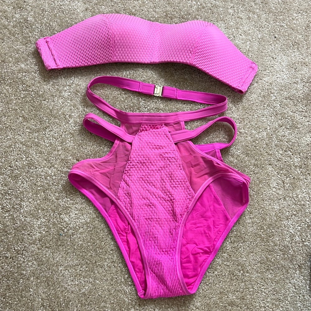 Pink color swimsuit/ top 3B, 75B + bottom 1/36